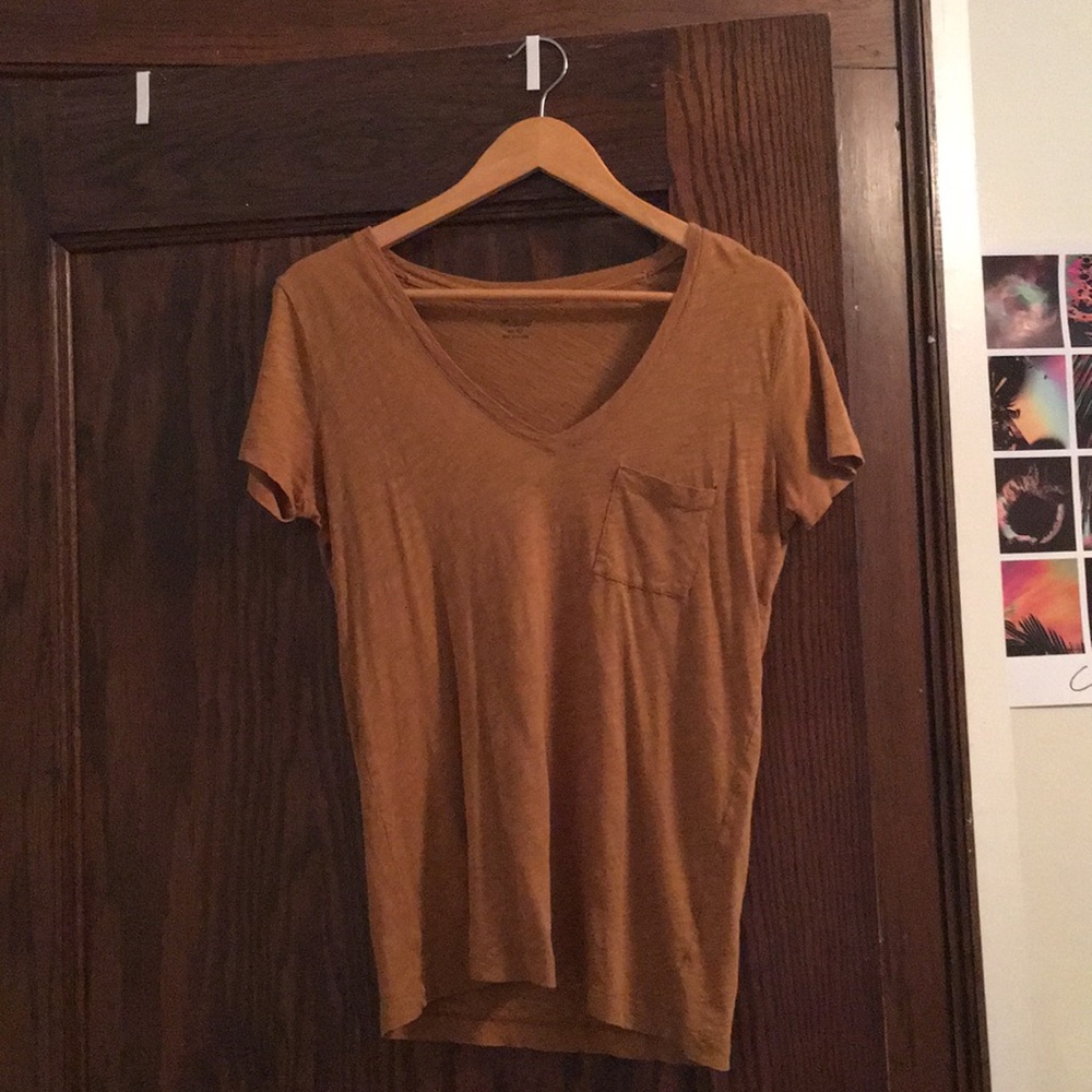 V neck tee